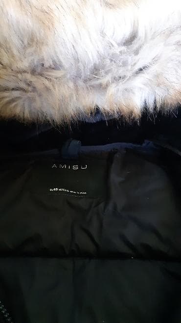velicina 6 obuca: Zimska jakna Amisu – veličina XXL (44) - Boja: crna - Duga, topla — 2