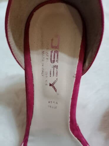 c a papuce: Sandals, 40 — 10