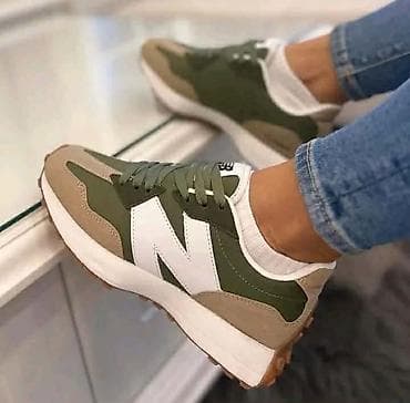 brojevi patika us: NB Clasic
Cena: 3700din ❤️‍🔥
Brojevi: 36-46
pb — 3