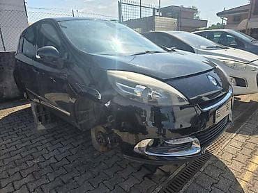 osigurac za instrument tablu scenic: RENAULT SCENIC 2013. GOD. - KOMPLETAN AUTO U DELOVIMA | Renault — 2