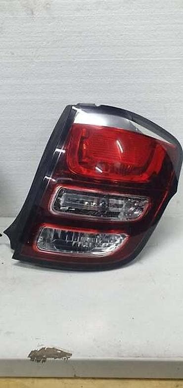 stop svetlo citroen c3: DESNO STOP SVETLO LAMPA ZA CITROEN C3 — 1