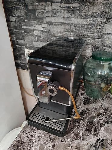 parkside stega: Expresso aparat za kafu kupljen nov, skuvano 1kg kafe i stoji, ima — 1