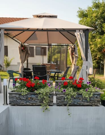 ogradice za cvece: Betonska žardinjera – dimenzije 110 cm x 40 cm. - Materijal: armirani — 1