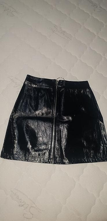 dva mammut: Crna mini suknja od lakovane eko-kože - Materijal: sjajna lakovana — 1