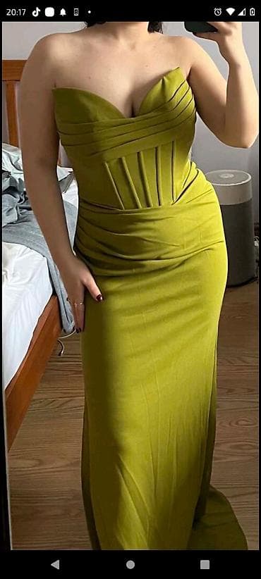 mona svecane haljine 2022: Elegantna duga večernja haljina – VIPGIRL - Model: uska silueta sa — 2