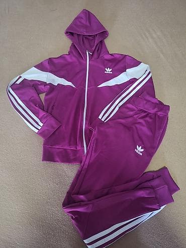 Sweatshirts: Trenerka za devojcice kao nova. vel 12 ali vise je za uzrast 10 godina — 1