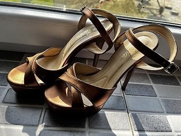 sandale za mladu: Elegantne ženske sandale na visoku štiklu sa platformom - Boja — 2