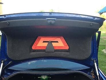 darwil 17 rubis: FABRICKI TROKUT | Fabricki trougao za Passata B5+ i Audi A4 — 1