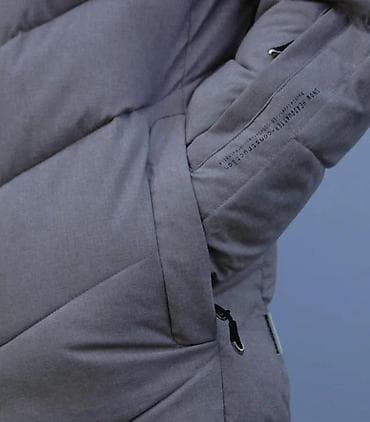 Šuškavci: Muška zimska jakna – siva - Topla, punjena jakna sa proštepom u — 4