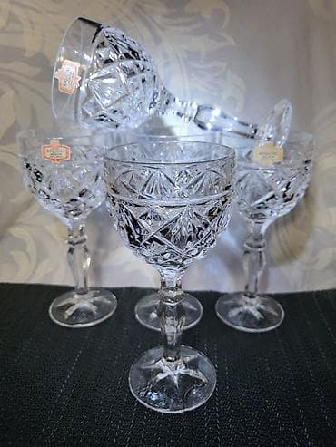 Case kristal Zajecar za vino iz 70ih. Case kristal rucna na lalafo.rs Case kristal Zajecar za vino iz 70ih. Case kristal rucna