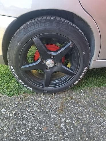 felne ili kapna: Alu felne 16" sa gumama – set 4 kom - Dizajn: 5 krakova, mat crna — 1