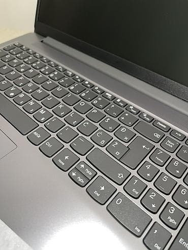 laptop serbia: Lenovo laptop POTPUNO NOV– 15.6" serija (siva boja) sa kompletnim — 3