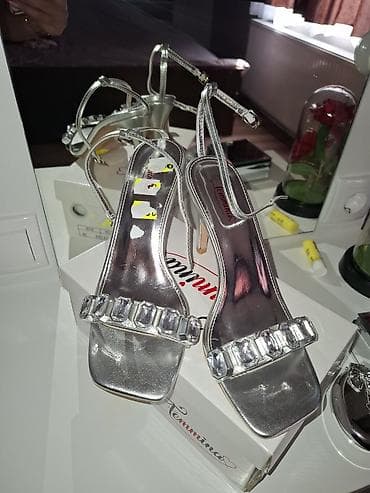 svecane haljine ps: Srebrne sandale na štiklu – Femmina - Model: otvorene sandale sa — 7