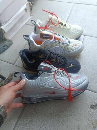 muške pidžame c a: Trainers, New Balance, size - 42 — 9
