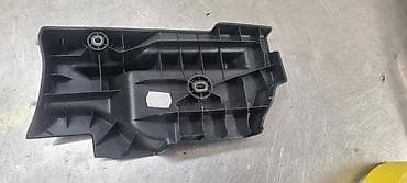 riken gume: POKLOPAC PRTLJAZNIKA ZA VOLKSWAGEN GOLF 7 - 5G6858831 | Poklopac — 2