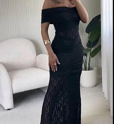 elegantne bele haljine: Elegantna ženska dugahaljina sa golim ramenim. - Kroj: pripijena — 4