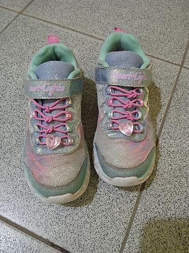 aldo obuca: Ocuvane Skechers patike za devojčice – model Heart Lights - Broj: 30 — 2