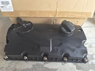 brava gepeka golf 7: Poklopac ventila (dekla motora) sa integrisanim PCV ventilom i čepom — 1