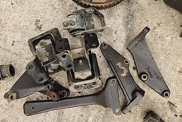 NOSAC MOTORA MENJACA 2.0 ZA KIA SPORTAGE ZA 2003. GOD