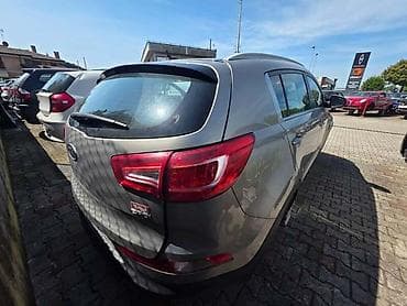 pol9vni automobili: KIA SPORTAGE 2013. GOD. - KOMPLETAN AUTO U DELOVIMA | Kia Sportage — 3