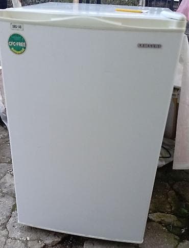 Kompaktni frižider - Tip: samostojeći mini frižider sa gornjim