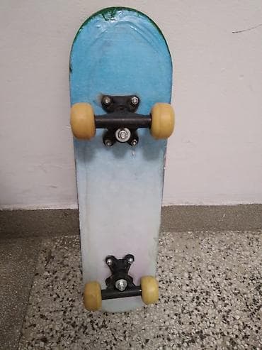 sacuvane slike: Skateboard dužine 67 cm, širine 19,5 cm, polovan Skateboard dužine 60 — 6