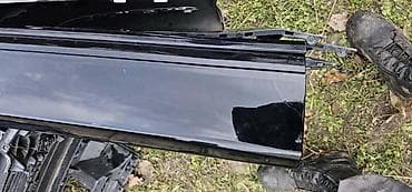brodic za hranjenje ribe: LAJSNA VRATA PL ZA AUDI Q8, SQ8 | Audi q8 lajsna vrata prednja leva — 5