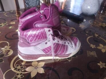 kopacke sa malim kramponima: Converse, Veličina - 38 — 19