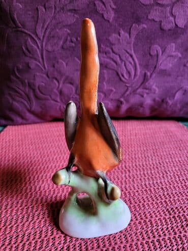 staklene flase cena: Figura nova iz 60ih madjarski porcelan bodrogkereszturi. Visina — 7