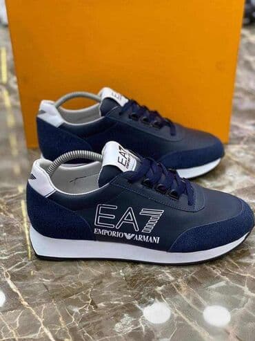 crop top majice new yorker: Trainers, size - 41 — 1