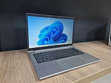 cat nova tablet: HP EliteBook (13.3") – poslovni ultrabook - Ekran: 13.3" mat — 8