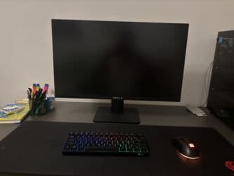 Na prodaju monitor Tesla 27 inča 4k rezolucije 60HZ Monitor star tri