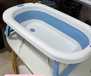 Sklopiva kadica za bebe – bela/plava - Prostran dizajn sa ergonomskim