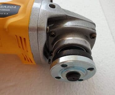 dewalt srafilica 68v: Prodajem novu i kvalitetnu DEWALT aku brusilica sa dve baterije u — 7