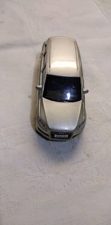 audi rs7 igracka: Burago Audi Q7, 1:43, China,kao nov — 2