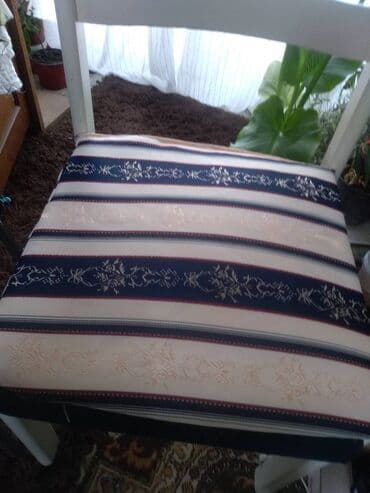 Podmetači za stolice 400 dinara 40x40 dezen po izboru šaljem brzom — 2