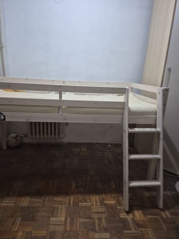 Kreveci: Krevet za decu Emmezeta, prodaje se bez duseka. Dimenzije: Dužina — 3