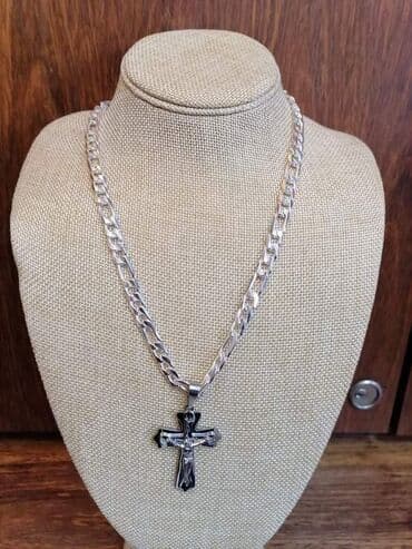 Cena:2100din
Dimenzije:50cmX8mm