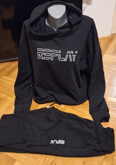 Venčanice i aksesoari: Novi model Replay Materijal: Dabl Fejs Vezeni znak Vel: XL XXL Cena — 1