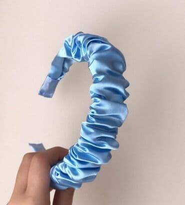 bela kapa: Rajf za kosu. Saten — 1