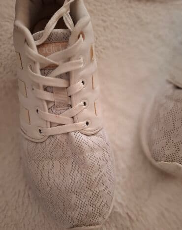deda mraz na merdevinama cena: Adidas, Veličina - 36 — 5