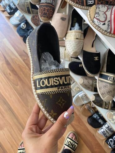 piccadilly obuca beograd: 36-40
2.900 — 2