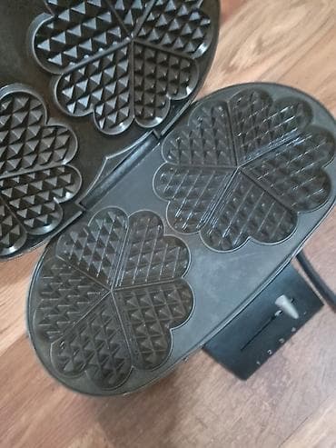 pica pec na plin: Aparat za galete- bakin kolac DVOSTRUKI je potpuno ispravan, u dobrom — 5