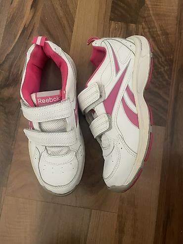 Reebok dečije patike na čičak - Model: Reebok sportske patike za decu