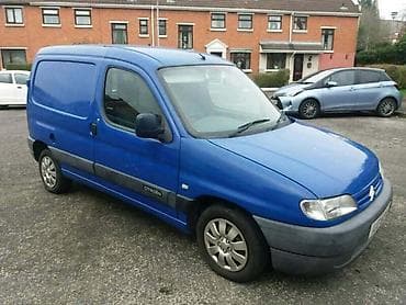 vojna oprema srbija prodaja: CITROEN BERLINGO 2001. GOD. - KOMPLETAN AUTO U DELOVIMA | Sve vrste — 1
