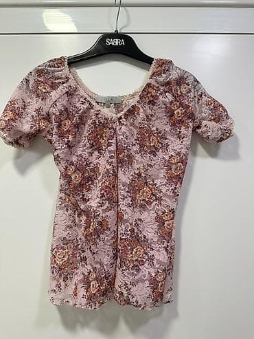 vice city kosulja: 1) Zlatni top sa šljokicama - Brend: VILA Clothes - Kroj: bez rukava — 4