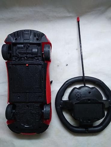 crveni bodi: Na daljinski Auto crveni 1 /18, sa daljinskim.Bez baterija — 2