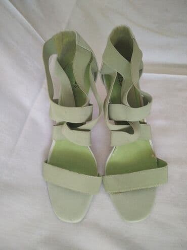 kozne mokasine sa debelim djonom: Sandals, Miss Sixty, 40 — 2