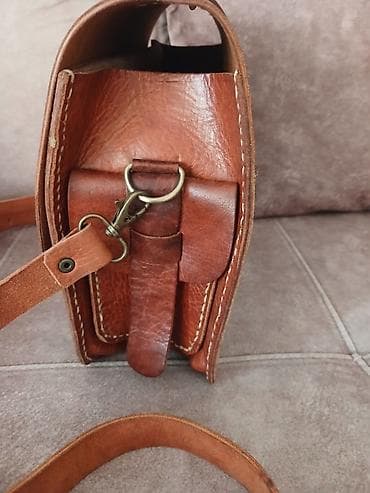 hermes kais: Kožna torbica preko ramena, ručni rad, klasičnog „satchel“ dizajna. - — 2