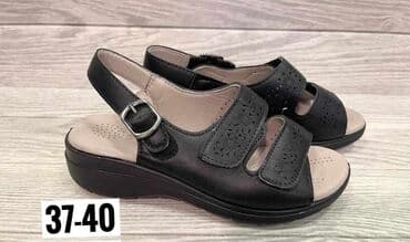 mokasine 40: Sandals, 40 — 5
